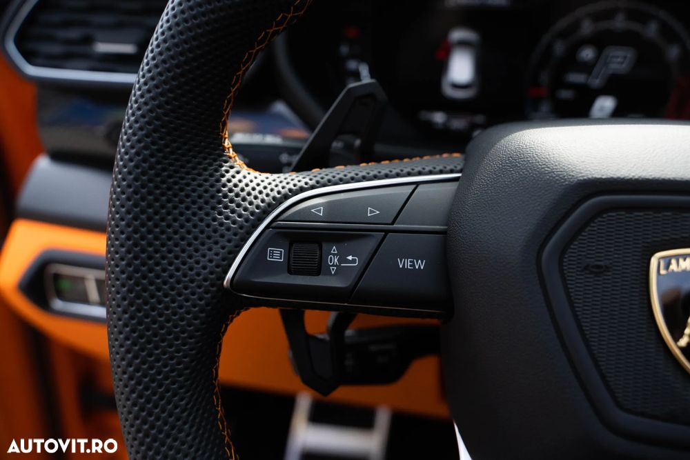 Lamborghini URUS - 14