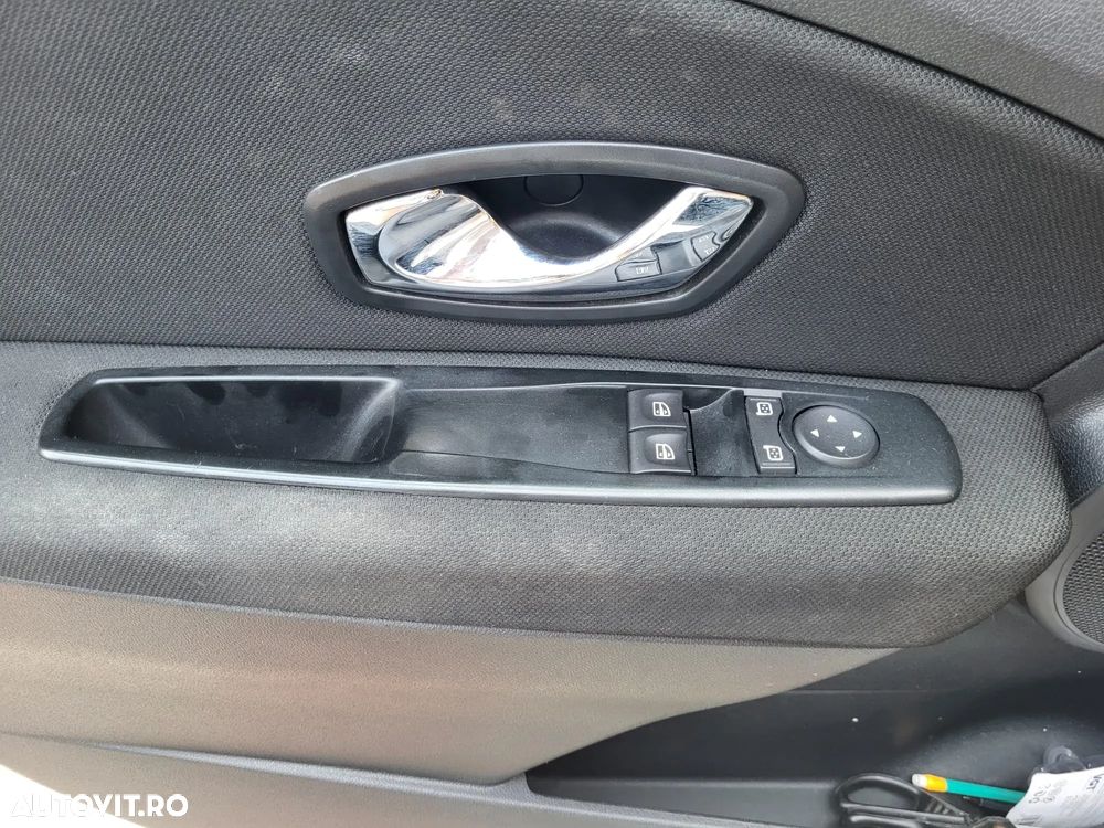 Renault Fluence - 18