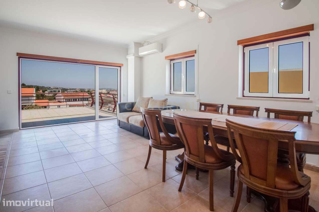 Apartamento T3 para Arrendamento com Vista Panorâmica sobre o Mar –  F - Grande imagem: 3/29