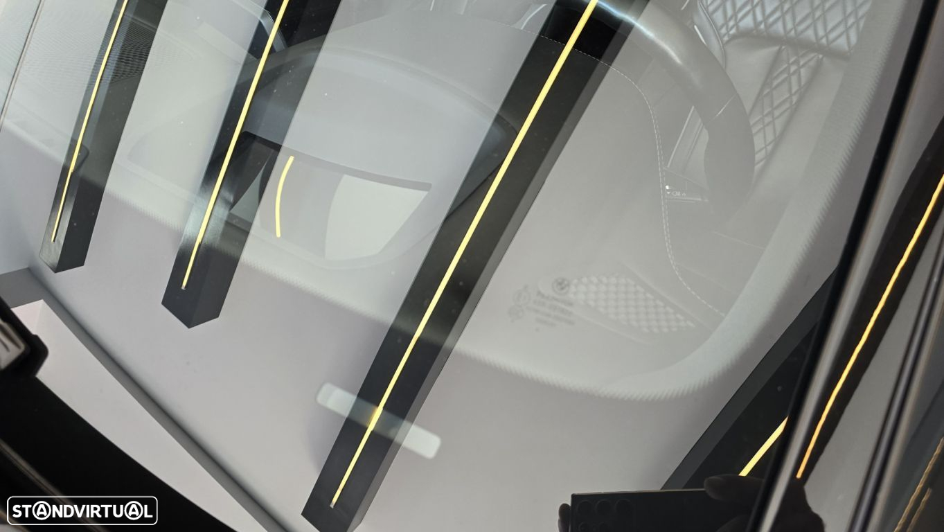 BMW 740 d xDrive Pack M Auto - 25