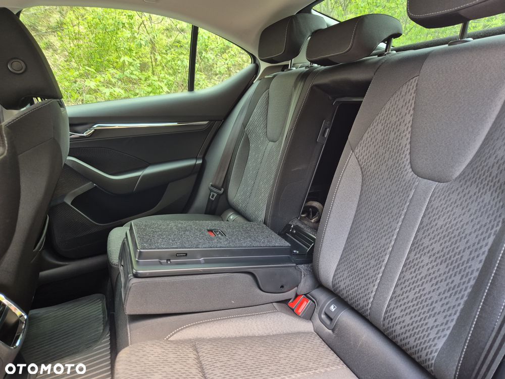 Skoda Octavia 2.0 TDI Style DSG - 25