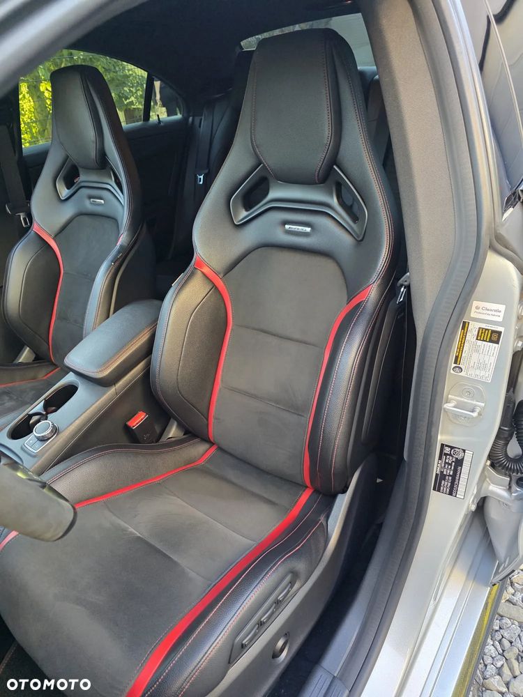 Mercedes-Benz CLA AMG 45 4Matic AMG Speedshift DCT 7G - 14