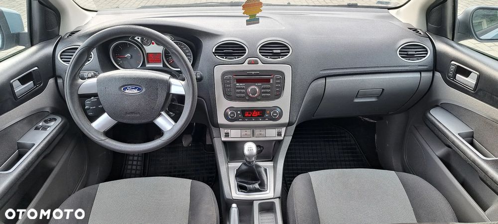 Ford Focus - 8