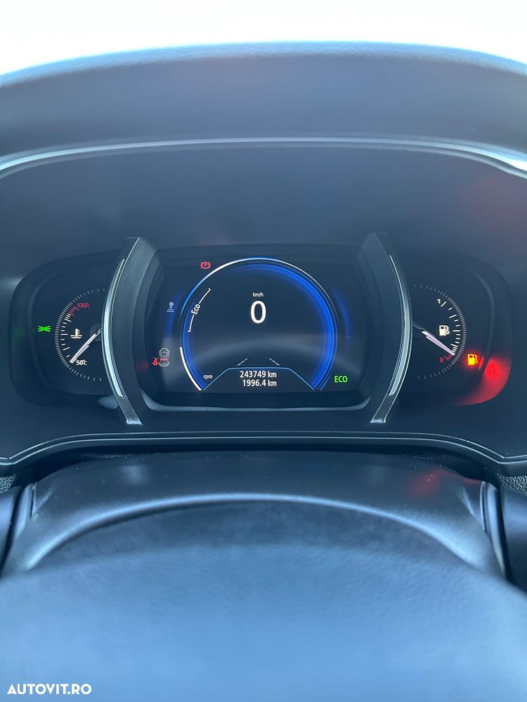 Renault Megane BLUE dCi Zen - 17