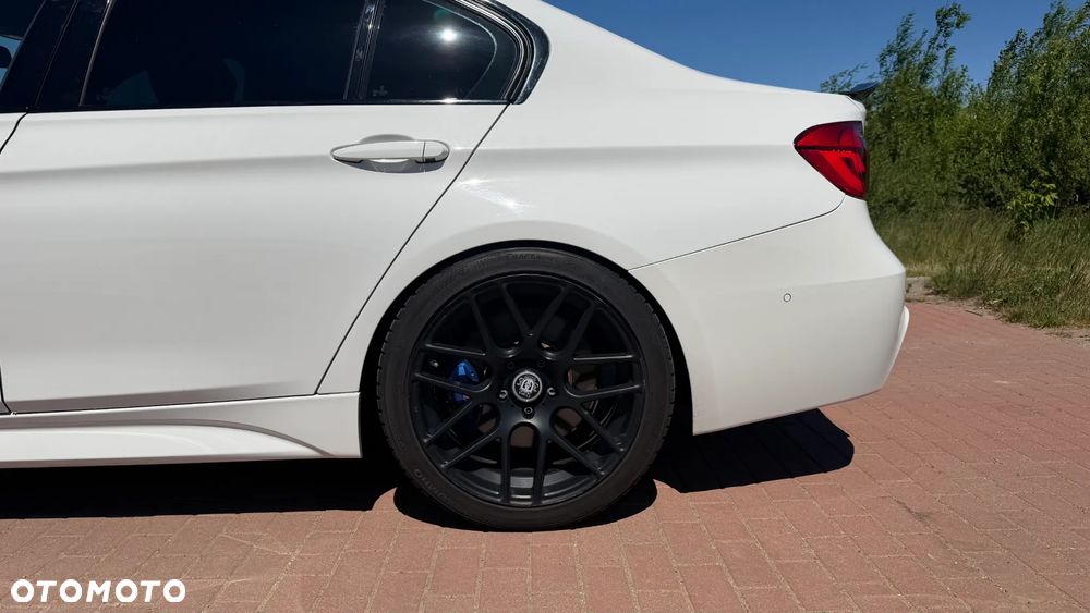 BMW Seria 3 340i Edition M Sport Shadow - 13