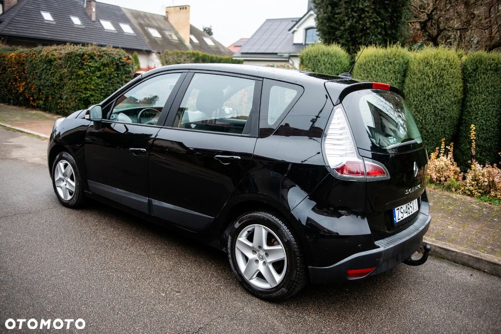 Renault Scenic 1.6 16V 110 TomTom Edition - 12