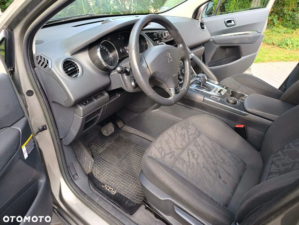 Peugeot 3008 2.0 HDi HYbrid4 - 10