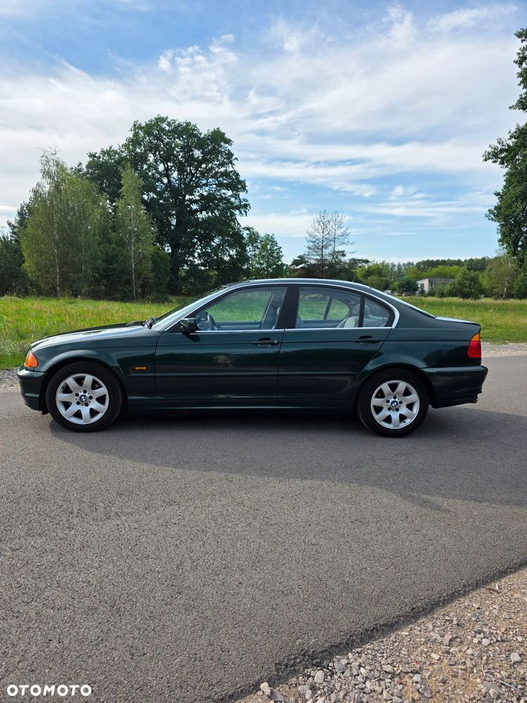 BMW Seria 3 328i - 4