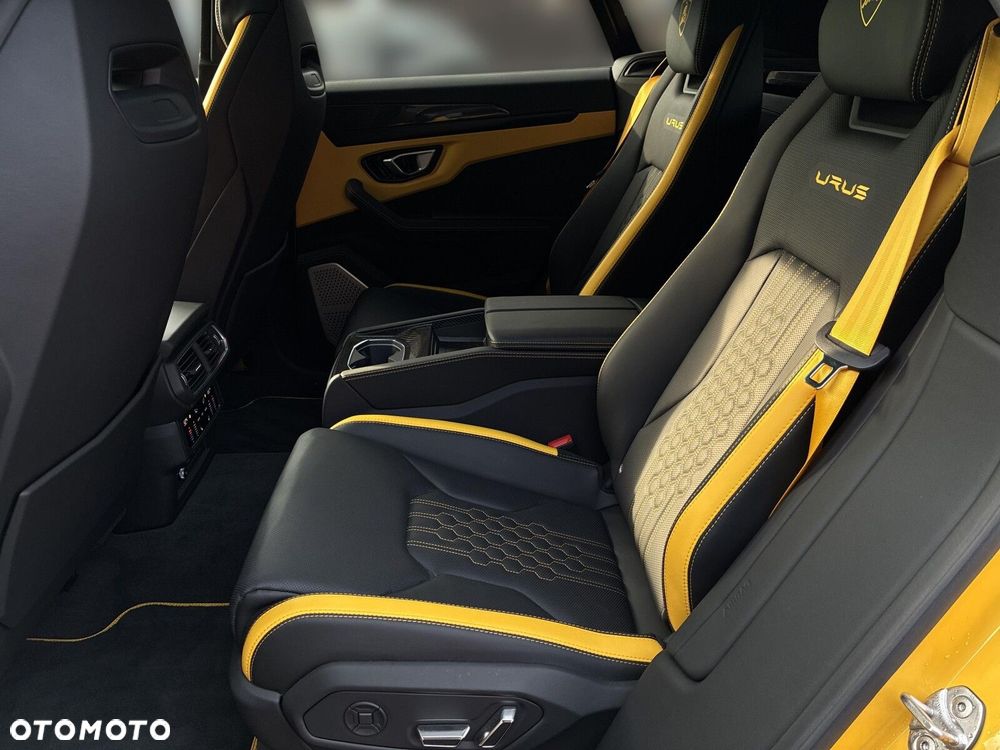 Lamborghini Urus - 26