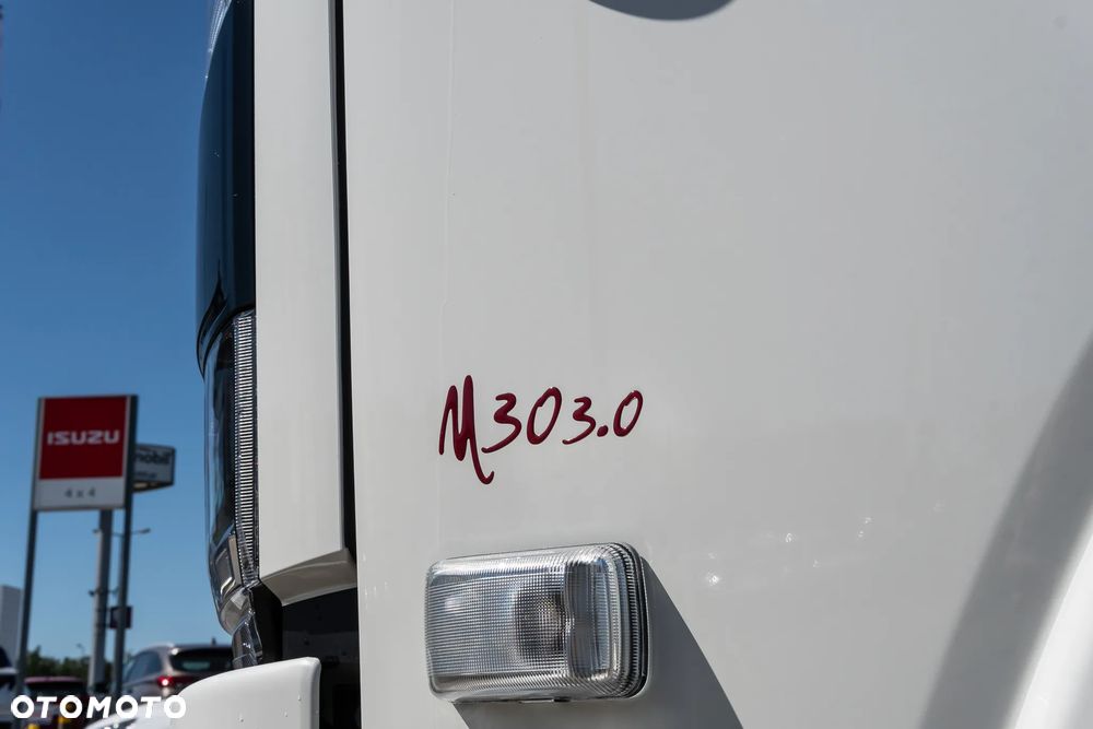 Isuzu M30 międzynarodówka - 2