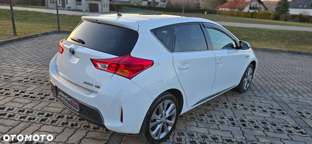 Toyota Auris 1.8 HSD Luna - 12