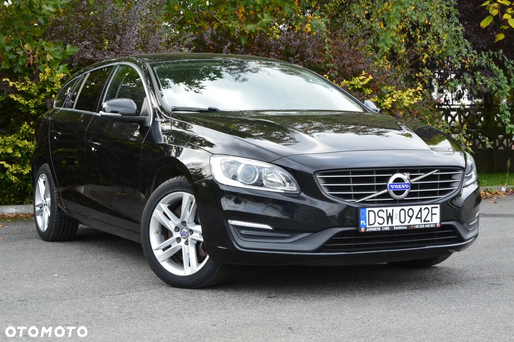 Volvo V60 D6 AWD Plug-in Hybrid Summum - 29