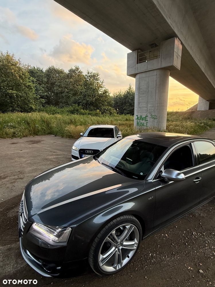 Audi S8 - 7