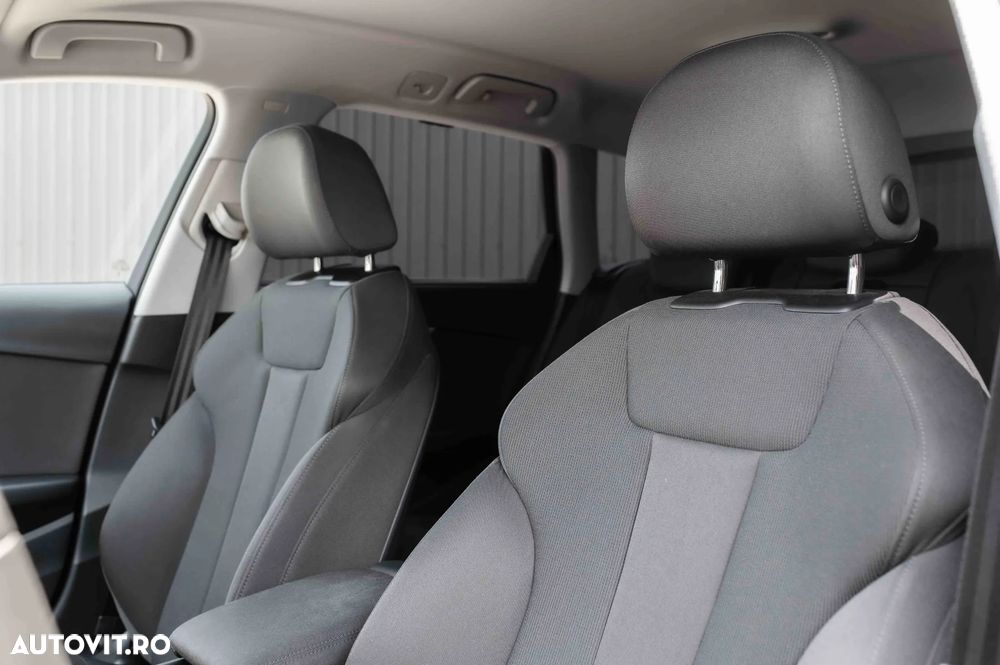 Audi A4 Limuzina 35 TDI S tronic MHEV S Line - 20
