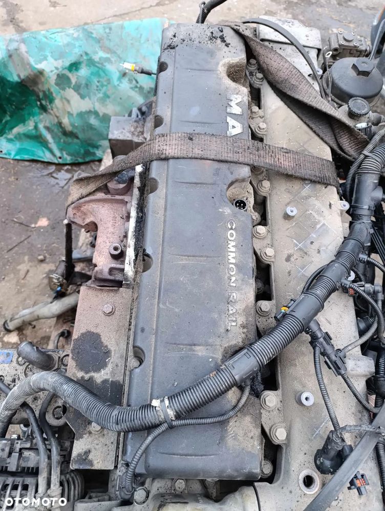 POKRYWA ZAWORÓW GŁOWICY MAN TGL TGM 240 252 290 330 - 3