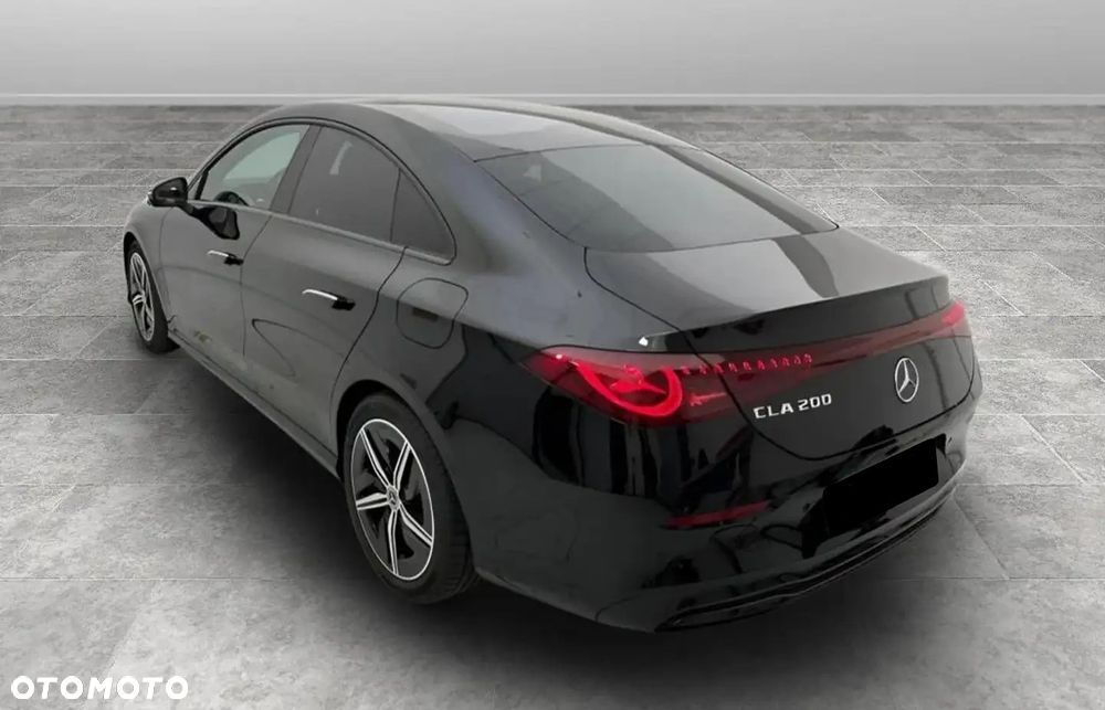 Mercedes-Benz CLA 200 mHEV 8G-DCT - 4