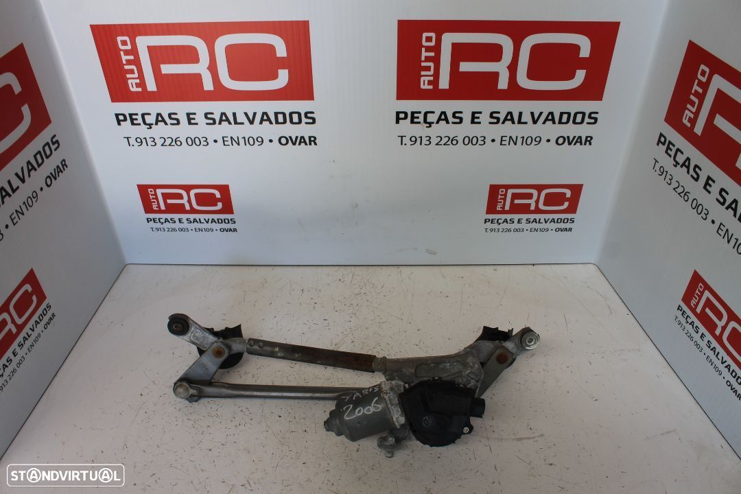 Limpa Para Brisas Toyota Yaris de 2006 - 1