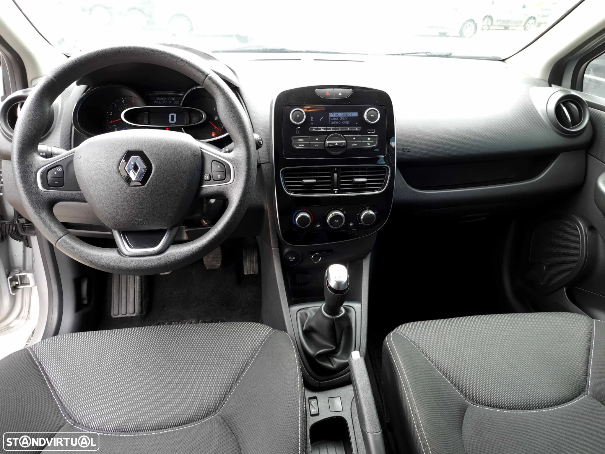Renault Clio 1.5 dCi Zen - 17