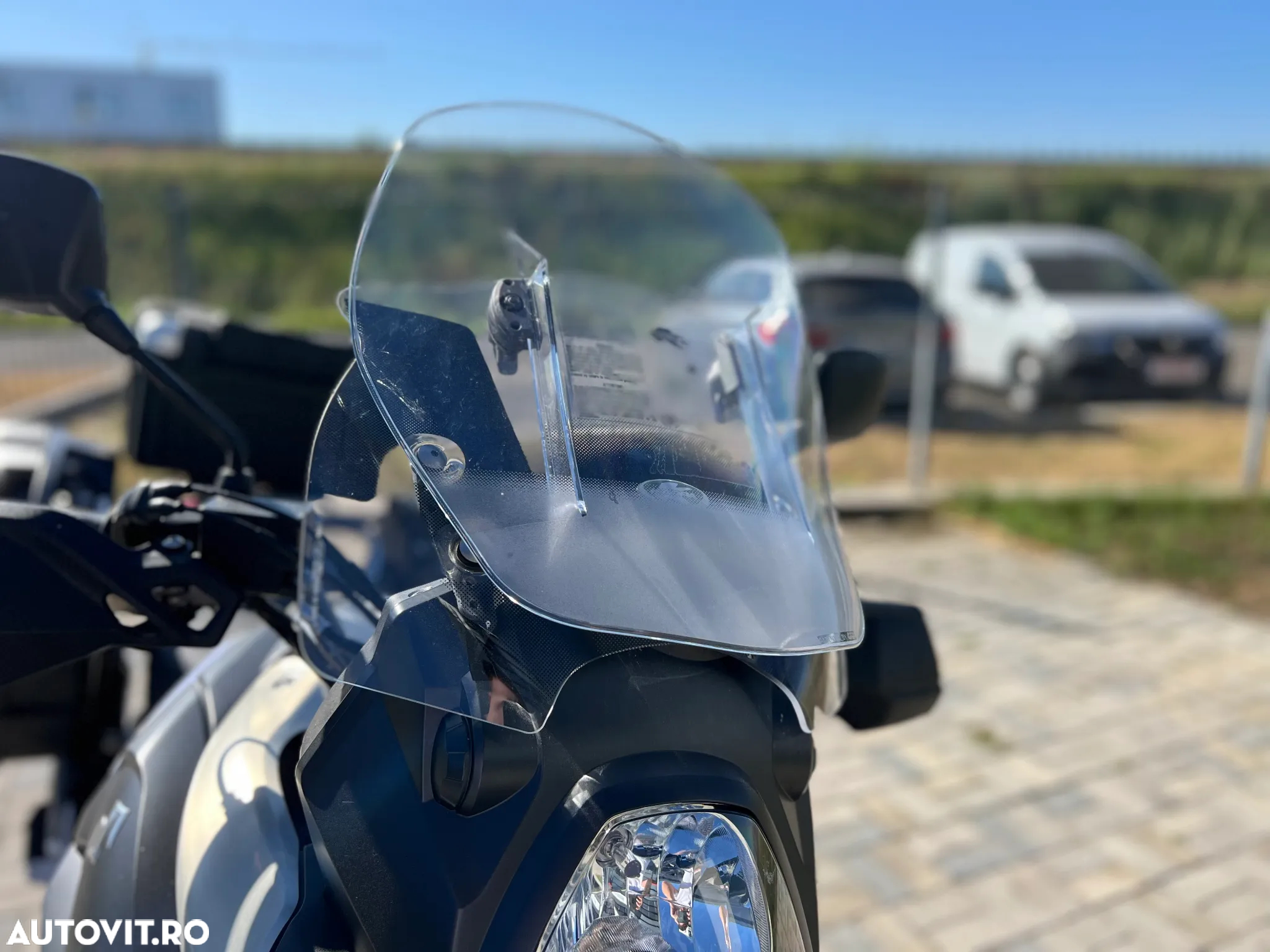 Suzuki DL 1000 V-Strom - 11