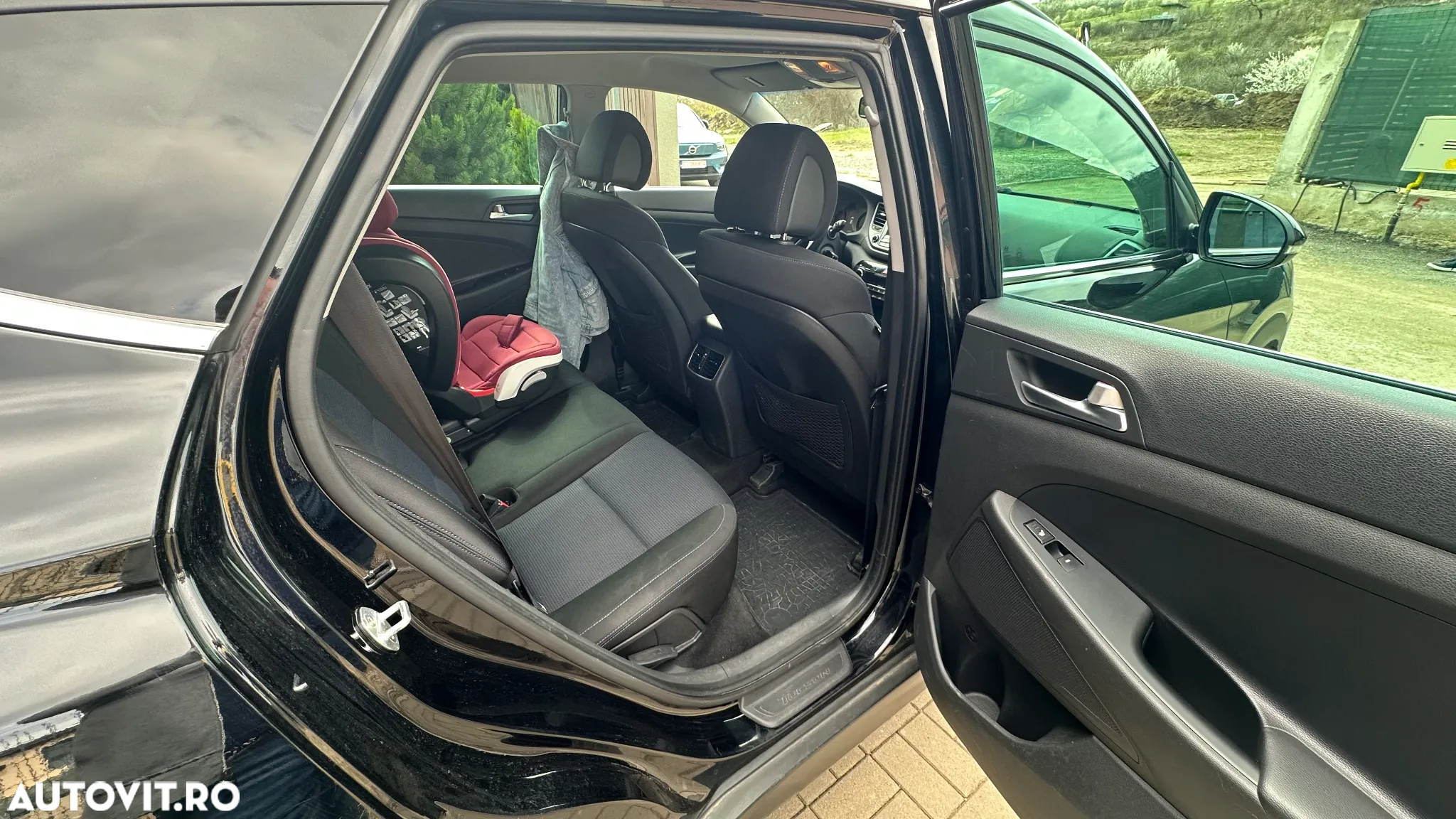 Hyundai Tucson 2.0 CRDI 4WD 6AT Premium+ - 11