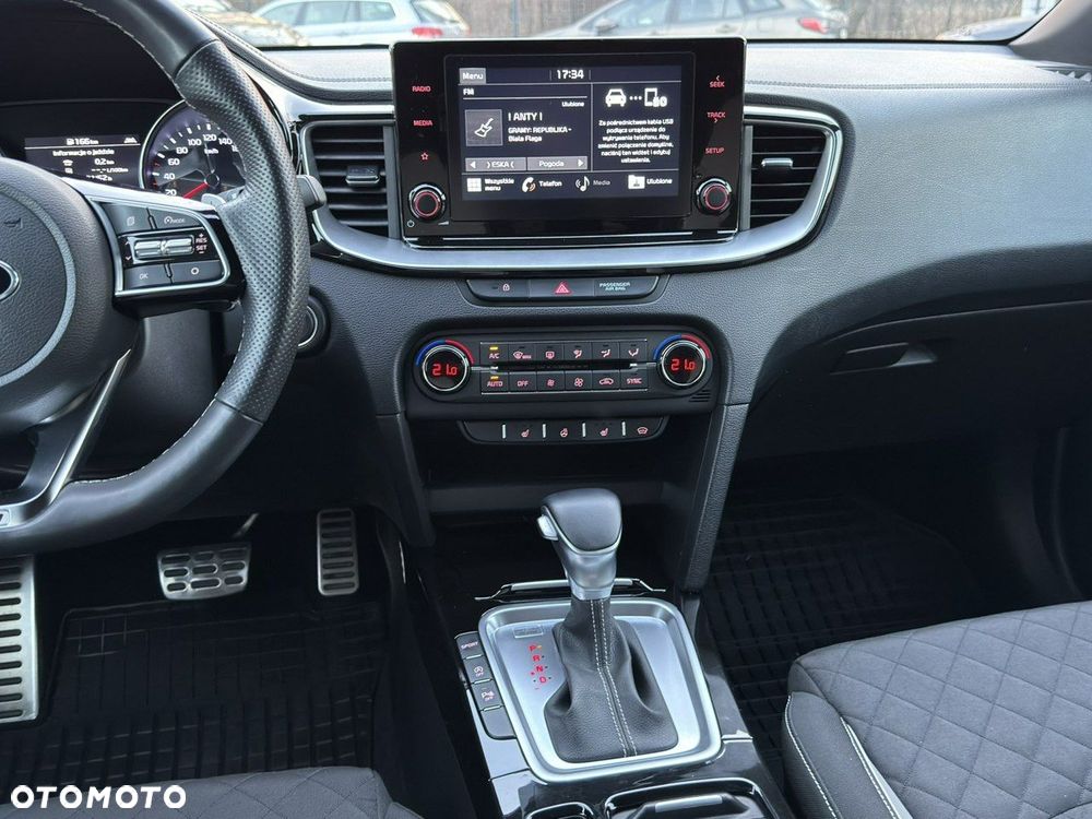 Kia ProCeed 1.4 T-GDI GT Line DCT - 24