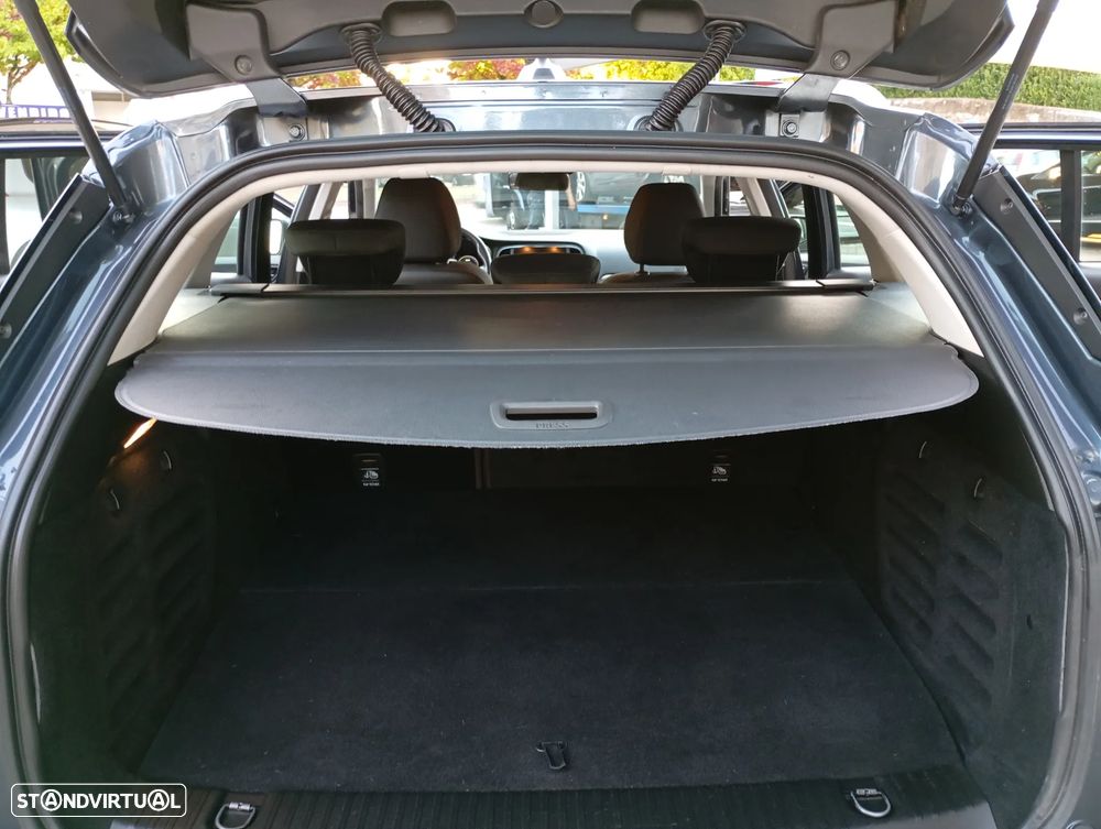 Renault Mégane Sport Tourer 1.6 E-Tech Plug-In Hybrid Techno - 10