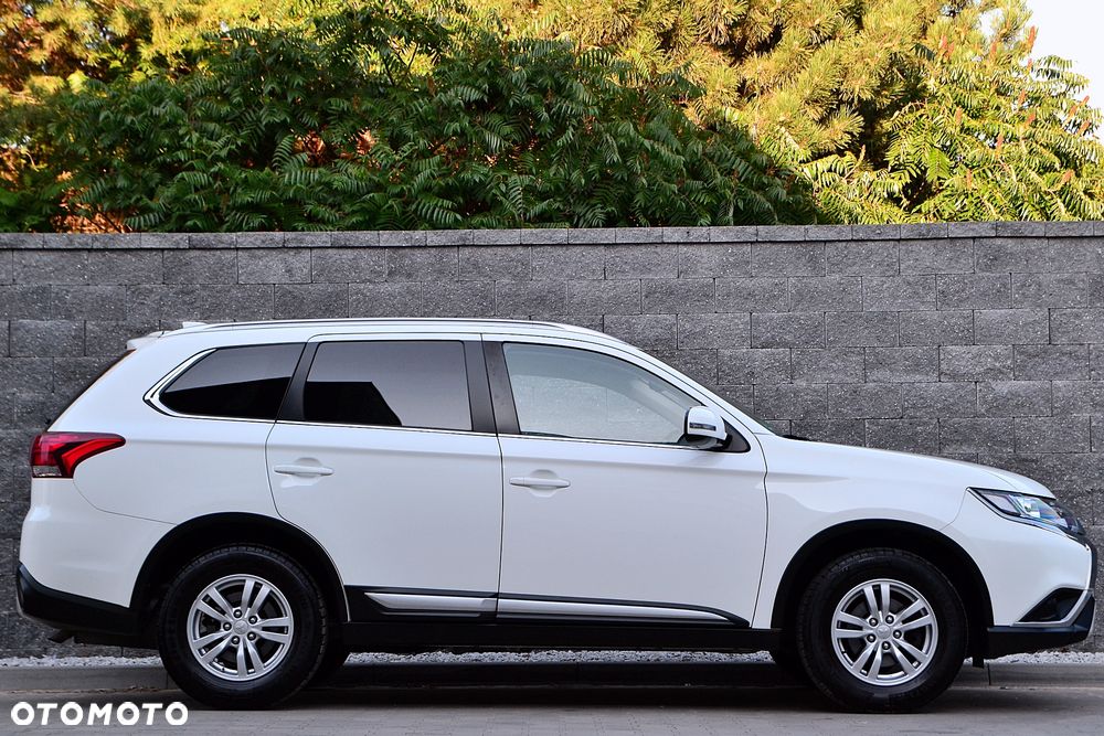 Mitsubishi Outlander 2.0 2WD Diamant - 3
