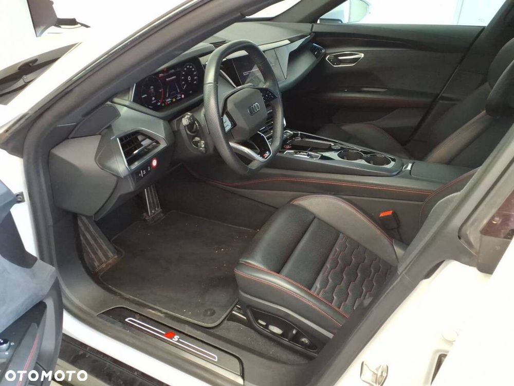 Audi e-tron GT - 8