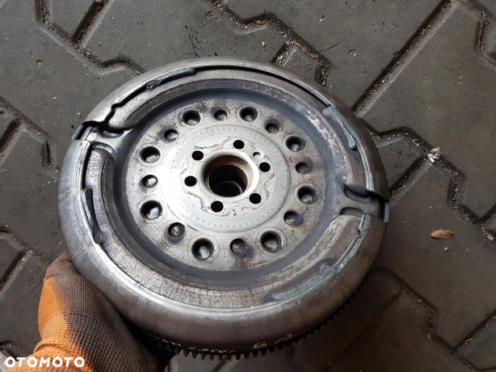 VW TIGUAN I 5N 06-15r 2.0 TDI CBA KOŁO DWUMASOWE - 5