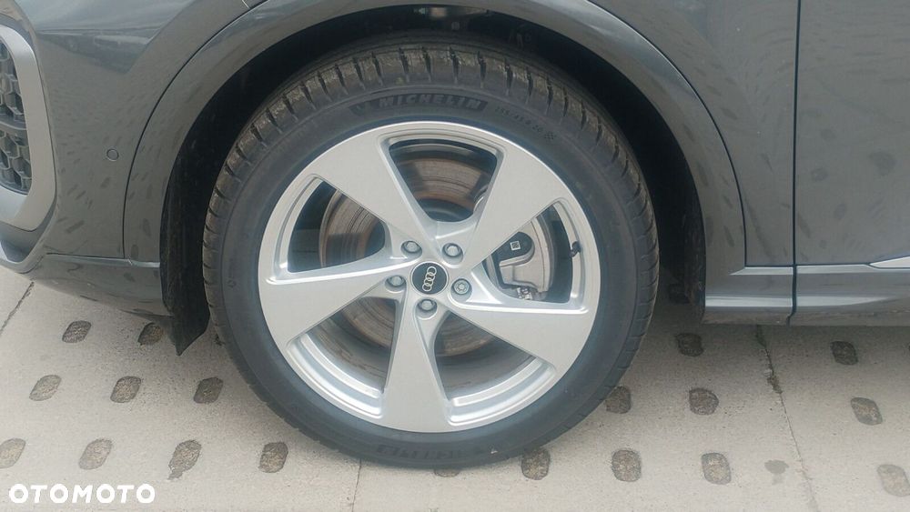 Audi Q5 Sportback - 30