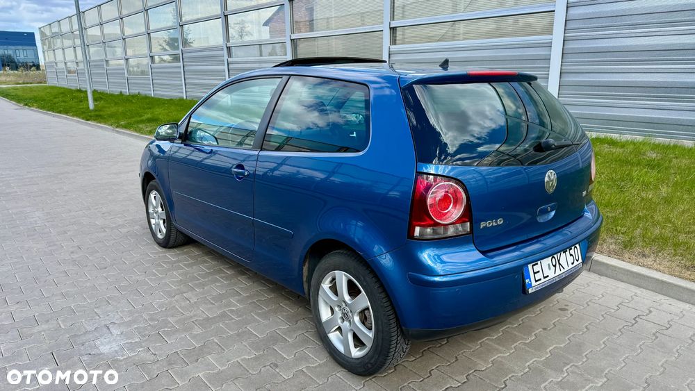 Volkswagen Polo 1.4 16V Comfortline - 2