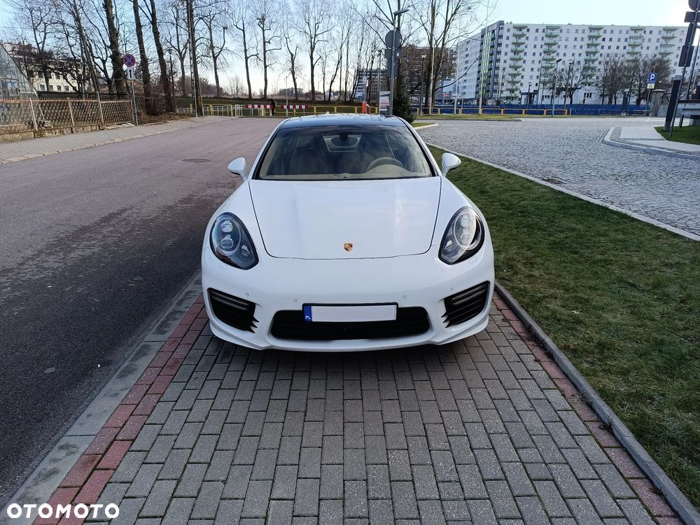 Porsche Panamera 4 PDK Edition - 31