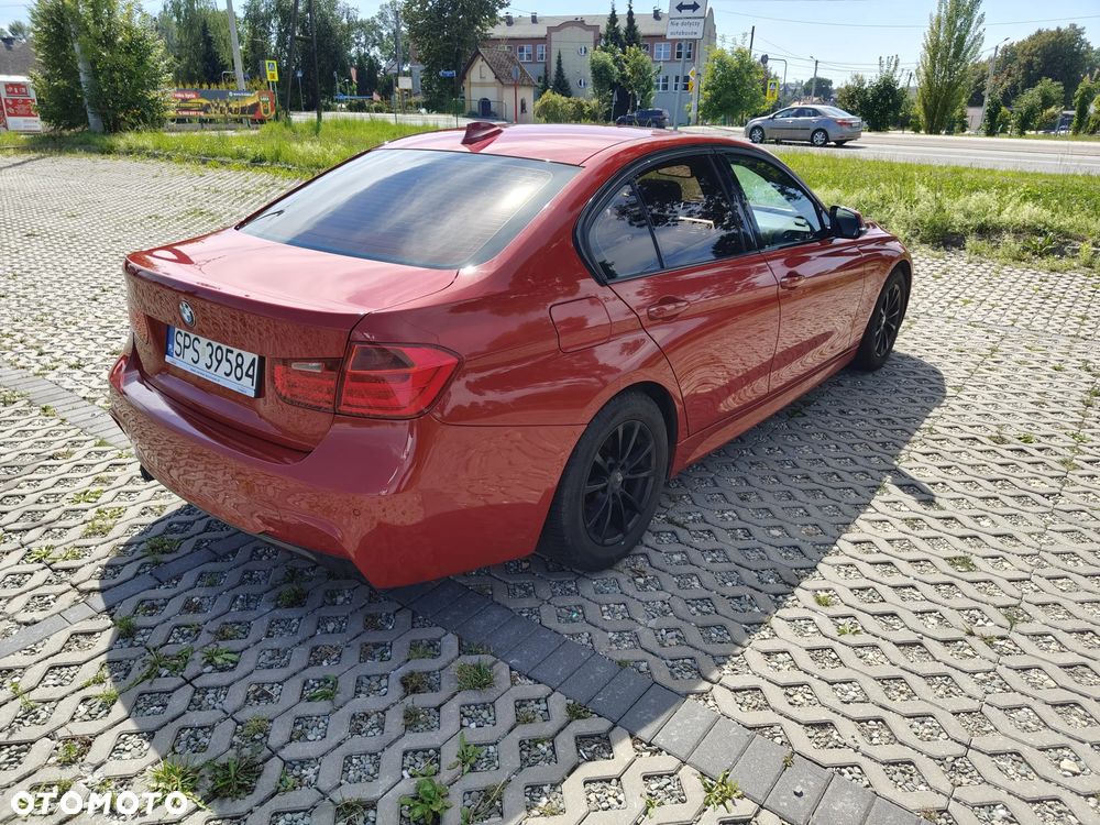 BMW Seria 3 320d Sport Line - 4