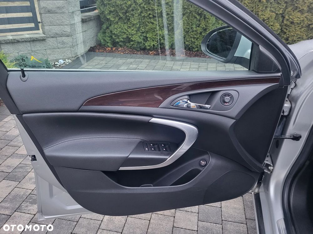 Opel Insignia 2.0 CDTI EcoFLEX Cosmo - 11