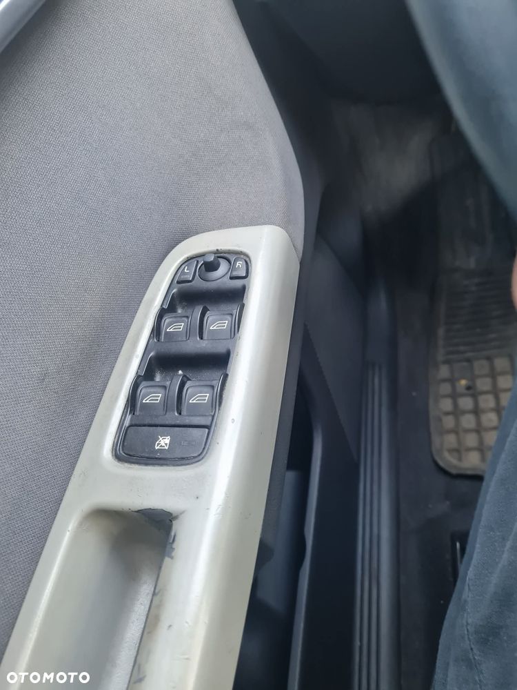 Volvo V50 1.6D Momentum - 9