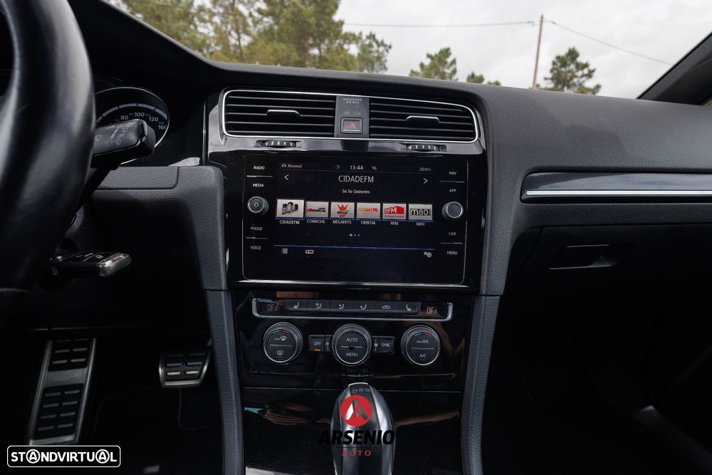 VW Golf 2.0 TSI R DSG - 37