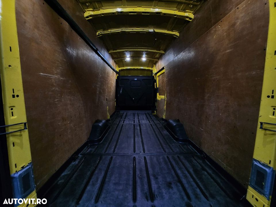 Ford Transit - 16