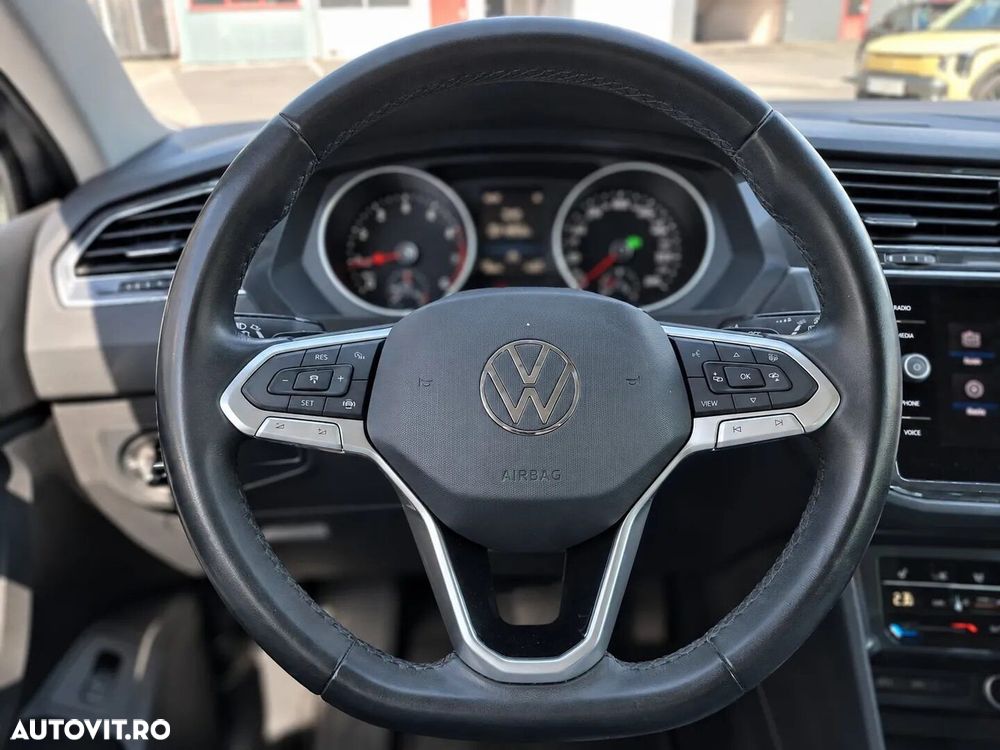 Volkswagen Tiguan - 18