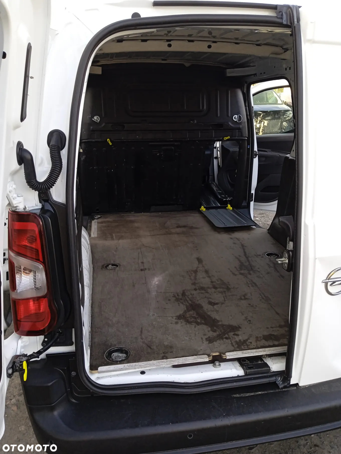 Opel Combo - 21