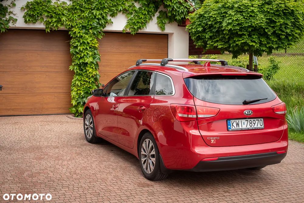 Kia Ceed 1.6 GDI L Business Line - 16
