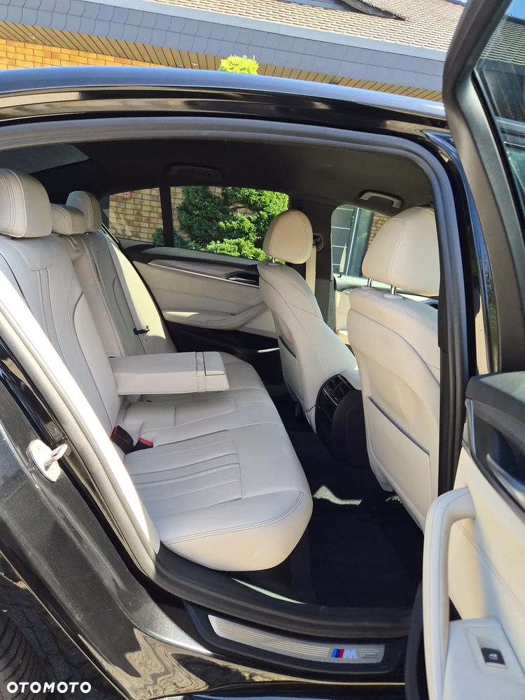 BMW Seria 5 520d xDrive M Sport sport - 14