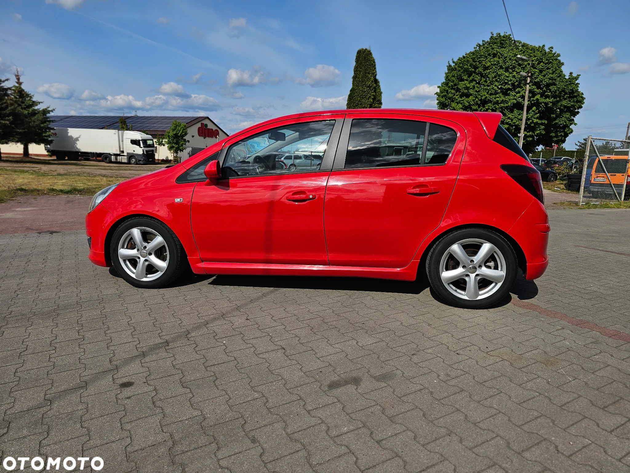 Opel Corsa 1.6T GSI - 10