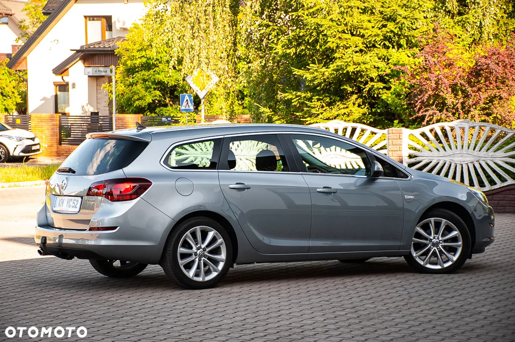 Opel Astra 1.4 Turbo Edition - 17