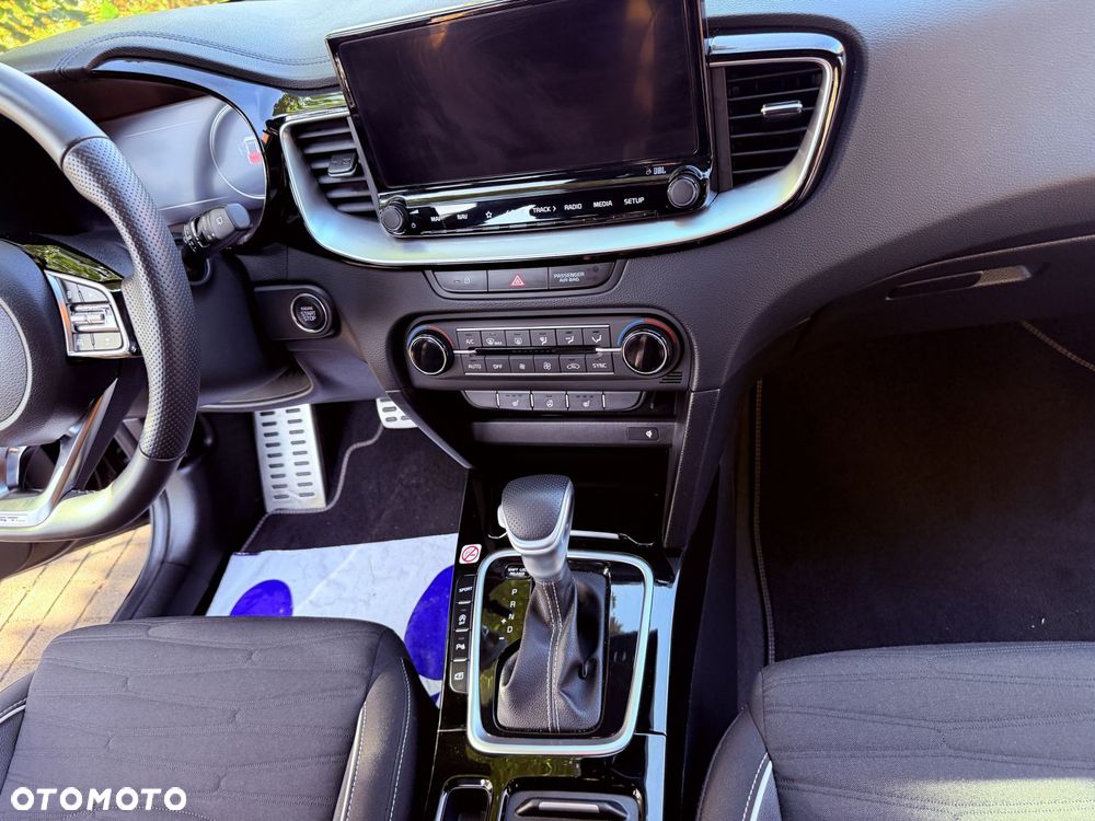 Kia Ceed 1.5 T-GDI GT-Line DCT - 22