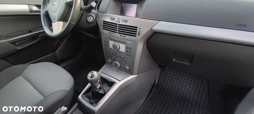 Opel Astra 1.8 Cosmo - 21