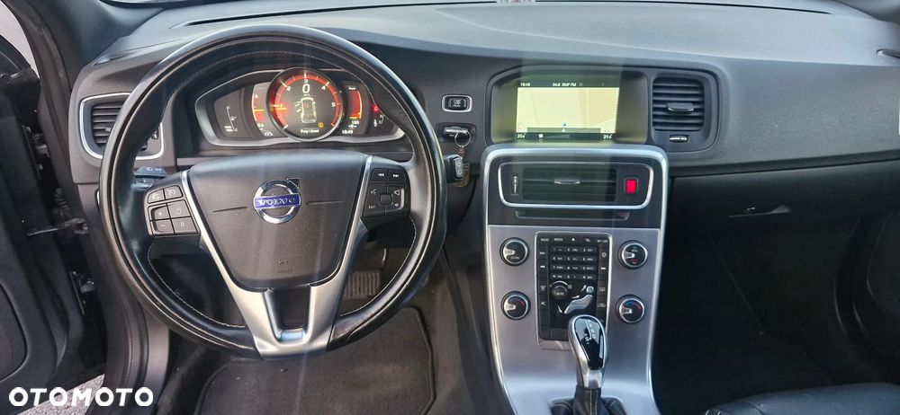 Volvo V60 D2 Geartronic Kinetic - 15