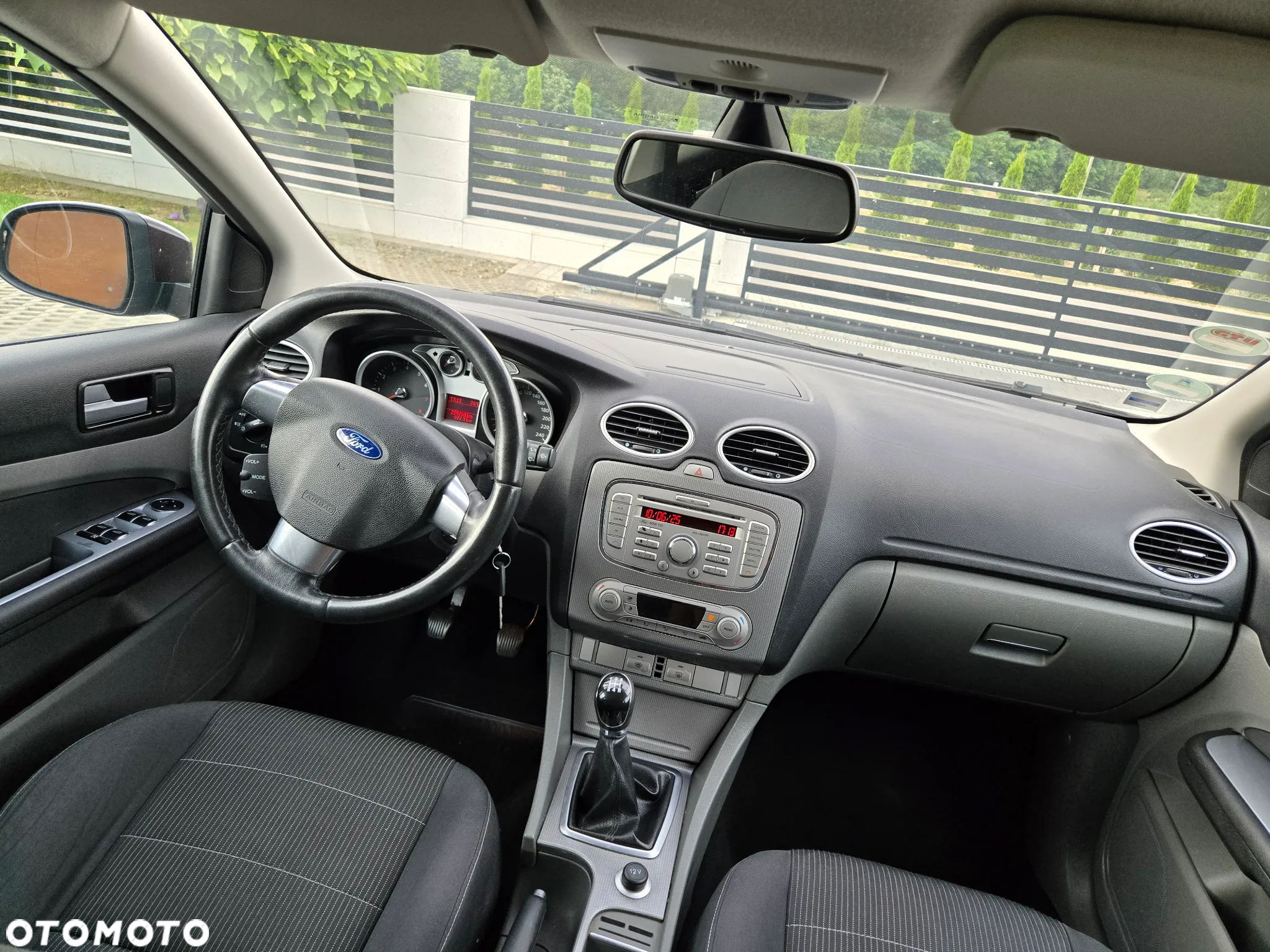 Ford Focus 2.0 16V Titanium - 21