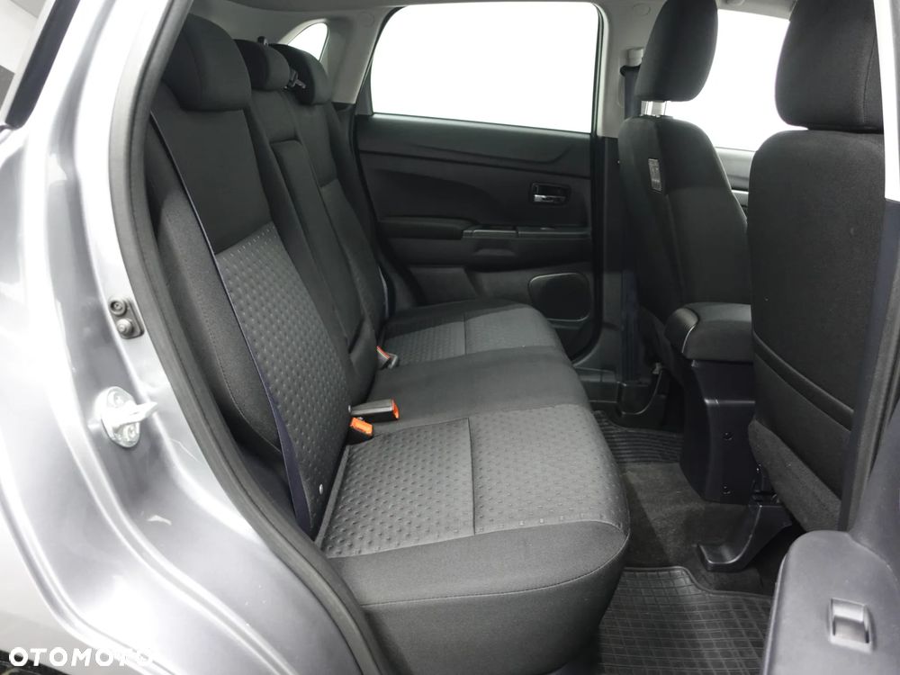Mitsubishi ASX - 24