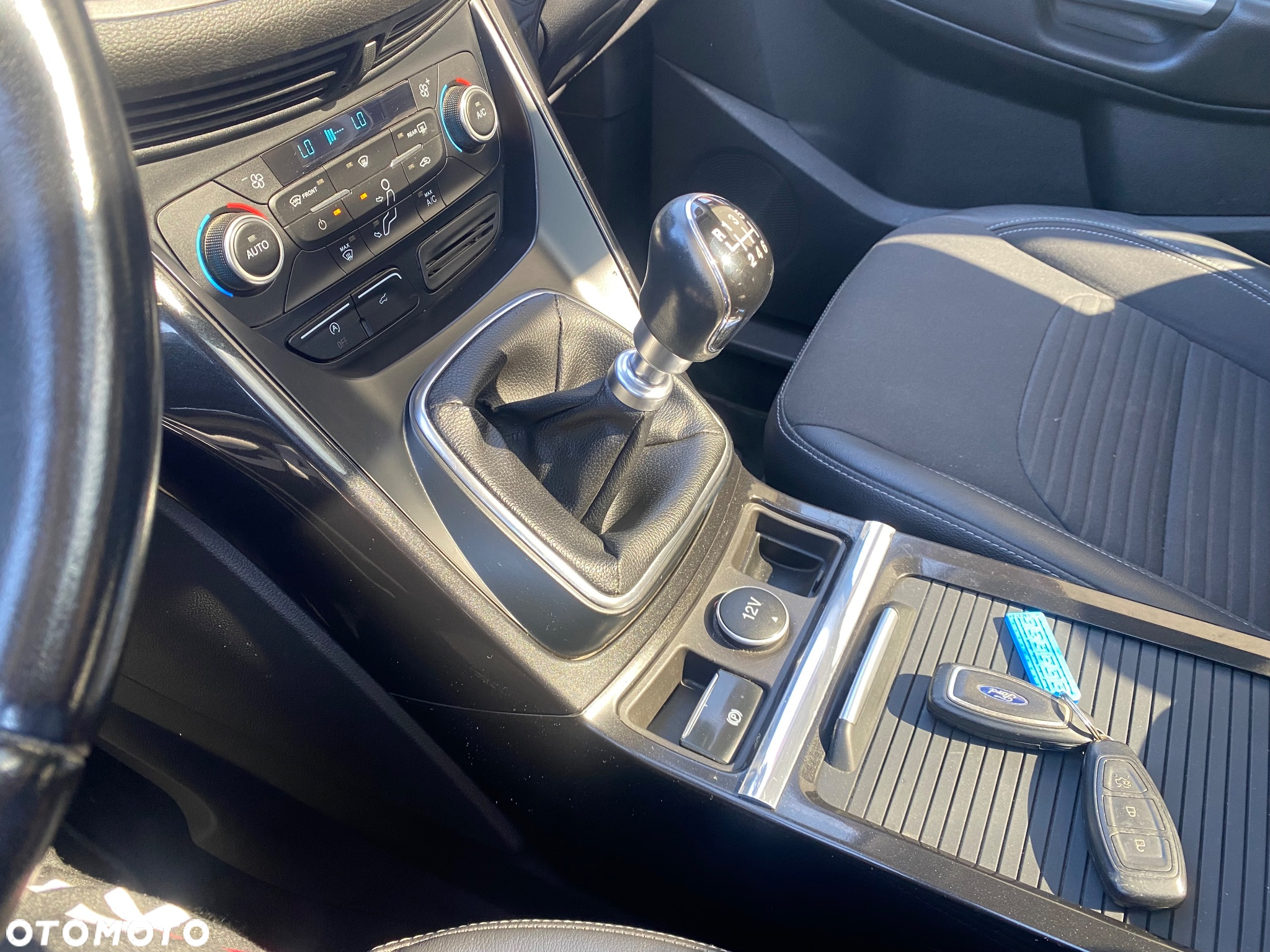 Ford Kuga 2.0 TDCi 4WD Titanium - 33