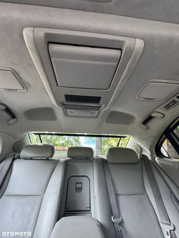 Lexus LS 600h Prestige - 30